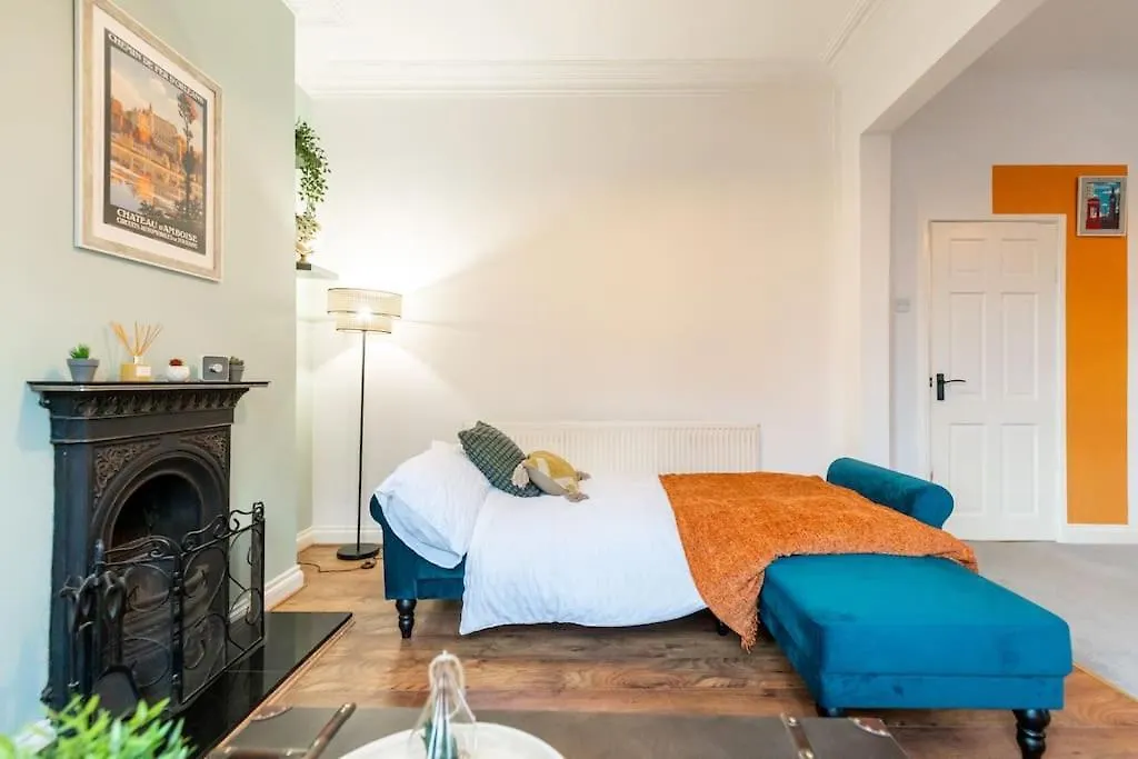 The Wanderer - Lovely 3Bd House - Upto 10 Guests. 카디프 0*,  영국
