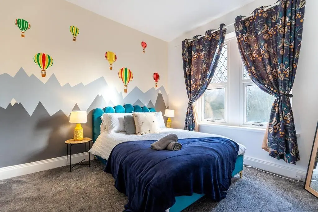 펜션 The Wanderer - Lovely 3Bd House - Upto 10 Guests. 카디프