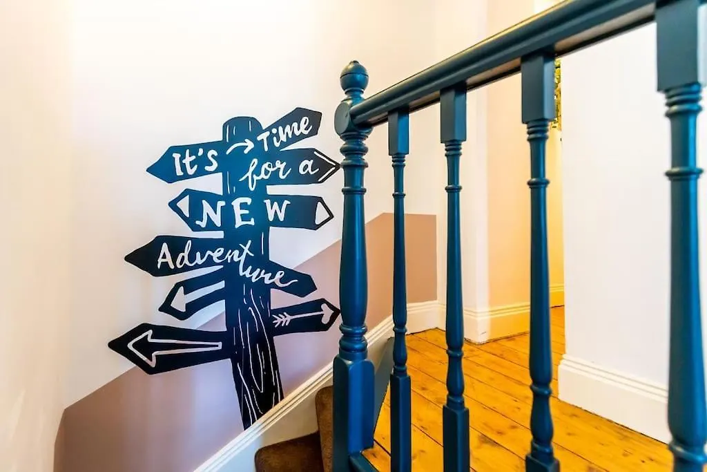 The Wanderer - Lovely 3Bd House - Upto 10 Guests. 카디프 0*,